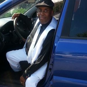 Meet your Posher, Ronnell